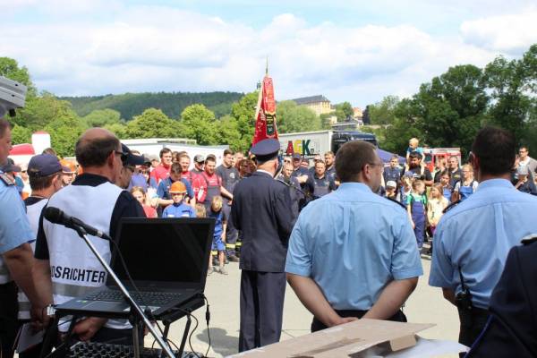 Unser Vorsitzender dankt allen Helfern_20190531081809_IMG_0785.JPG