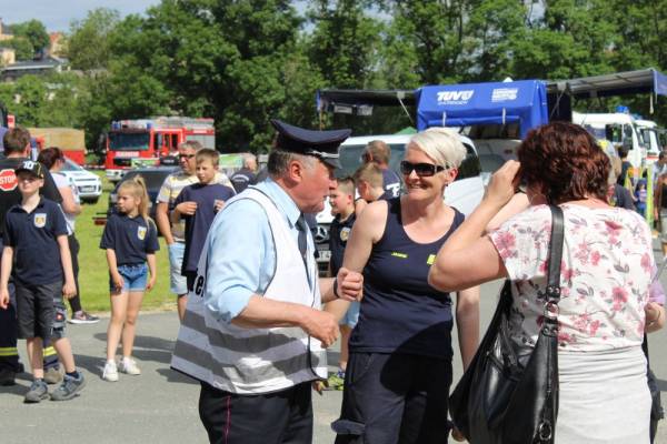 Unser Vorsitzender dankt allen Helfern_20190531081949_IMG_0789.JPG