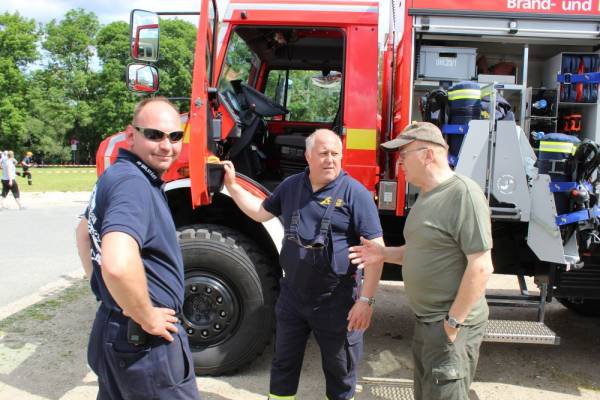 Unser Vorsitzender dankt allen Helfern_20190531085141_IMG_0816.JPG